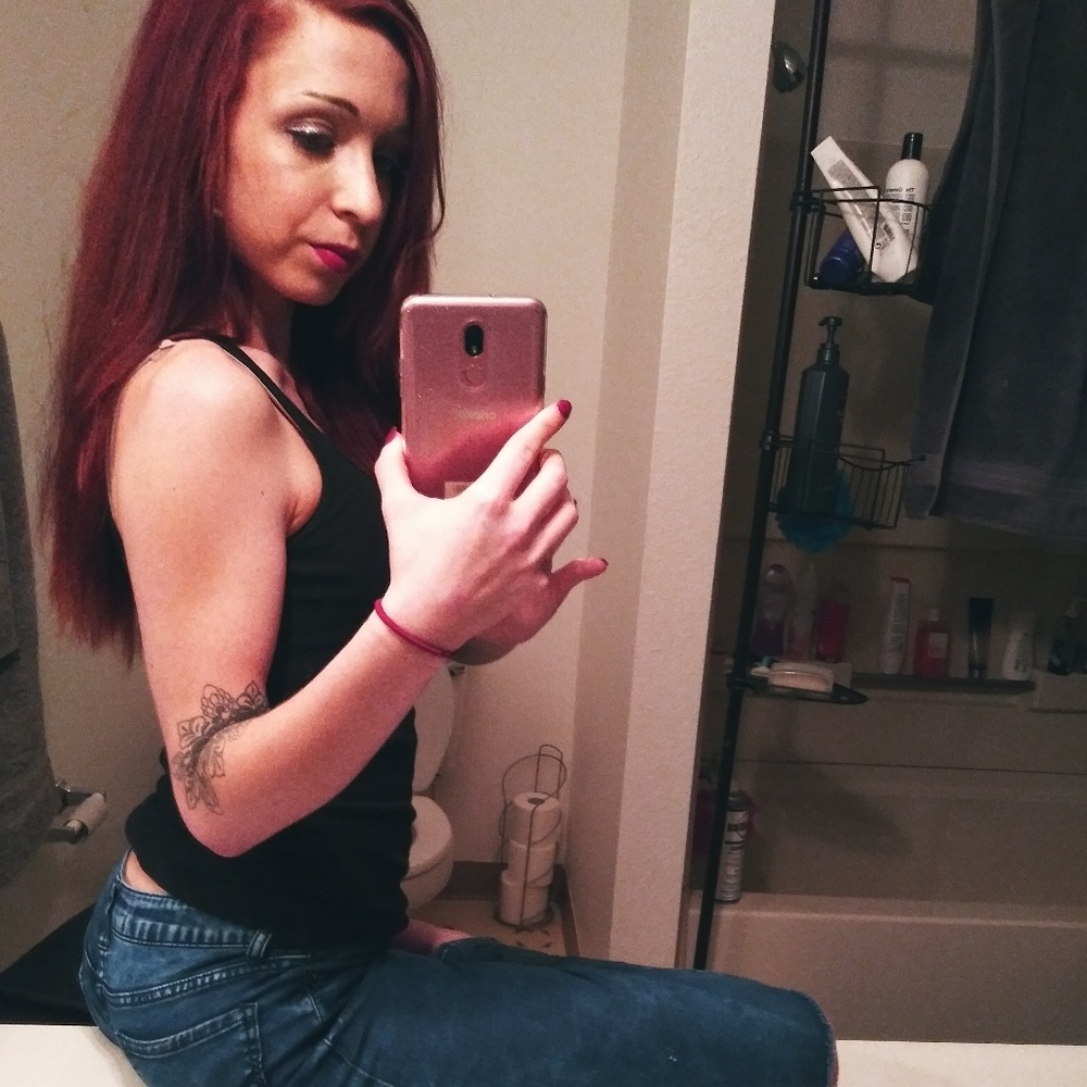 Meet your Posher, Tay